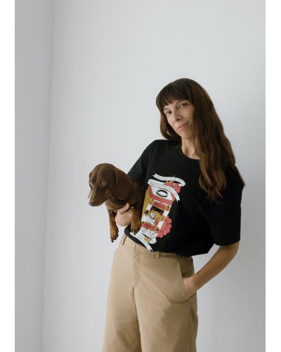 Camiseta ilustrada por Nievesita en Negro